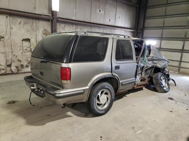 1GNDT13W7W2233053 - 1998 CHEVROLET BLAZER TAN photo 3