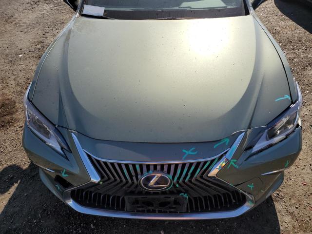 JTHB21B15K2040112 - 2019 LEXUS ES 300H GREEN photo 11