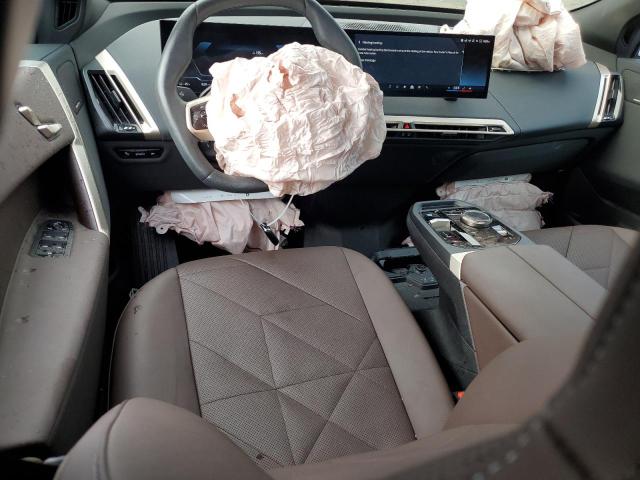 WB523CF01RCN99037 - 2024 BMW IX XDRIVE50 أسود صورة 8