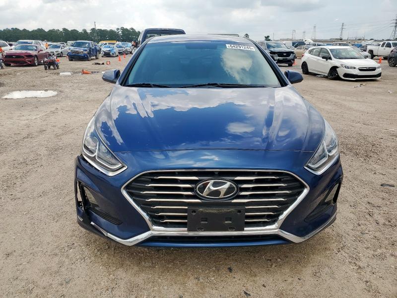 5NPE24AF7KH765853 - 2019 HYUNDAI SONATA SE BLUE photo 5