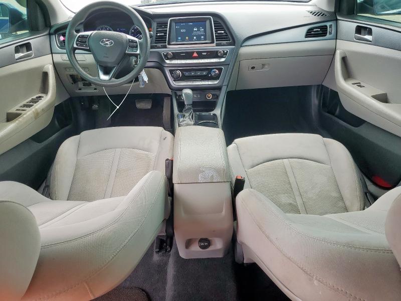 5NPE24AF7KH765853 - 2019 HYUNDAI SONATA SE BLUE photo 8