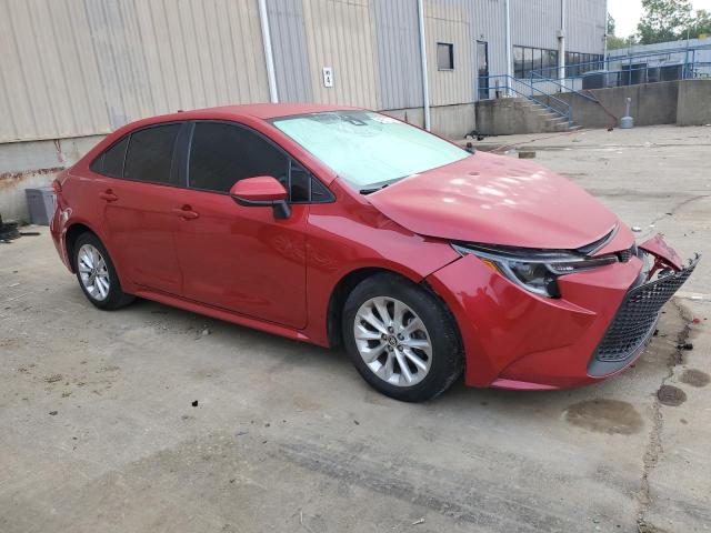 5YFVPRAE0LP111531 - 2020 TOYOTA COROLLA LE RED photo 4