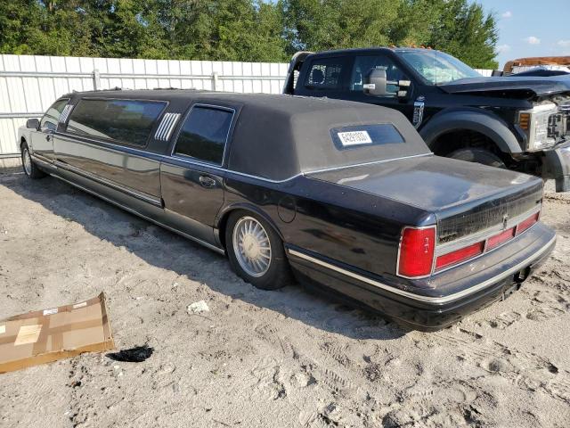 1LNLM81W8VY634406 - 1997 LINCOLN TOWN CAR EXECUTIVE PURPLE photo 2