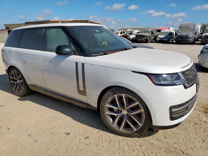 SALKP9FUXRA215081 - 2024 LAND ROVER RANGE ROVE SE WHITE photo 4