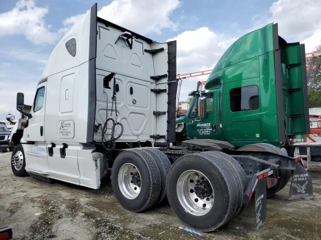 3AKJHHDR0JSJJ1102 - 2018 FREIGHTLINER CASCADIA 1 WHITE photo 3