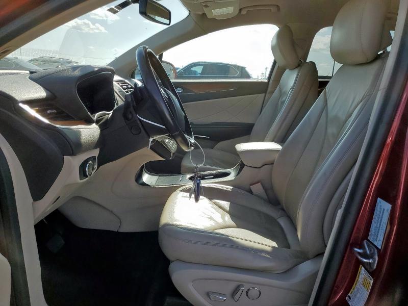 5LMCJ2C9XHUL13148 - 2017 LINCOLN MKC SELECT RED photo 7