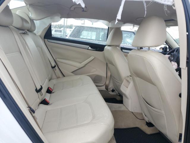 1VWAH7A38DC144640 - 2013 VOLKSWAGEN PASSAT S WHITE photo 10