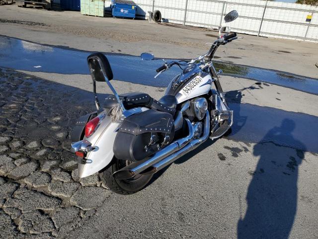 JKAVN2D129A030026 - 2009 KAWASAKI VN900 D WHITE photo 4