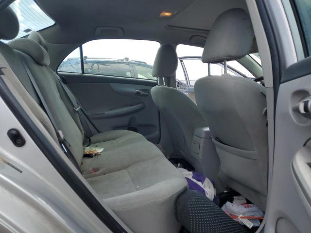 2T1BU4EE1BC600043 - 2011 TOYOTA COROLLA BASE Сріблястий фото 10