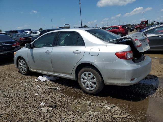 2T1BU4EE1BC600043 - 2011 TOYOTA COROLLA BASE Сріблястий фото 2