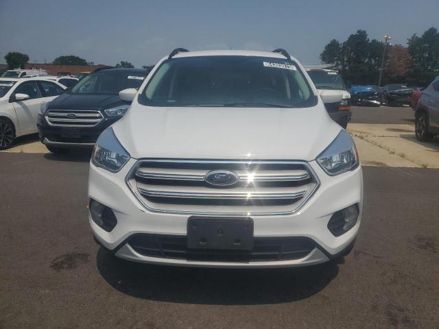 1FMCU9GD4JUD16716 - 2018 FORD ESCAPE SE თეთრი ფოტო 5