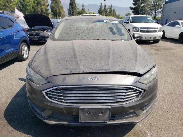 3FA6P0H74HR388018 - 2017 FORD FUSION SE CHARCOAL photo 5