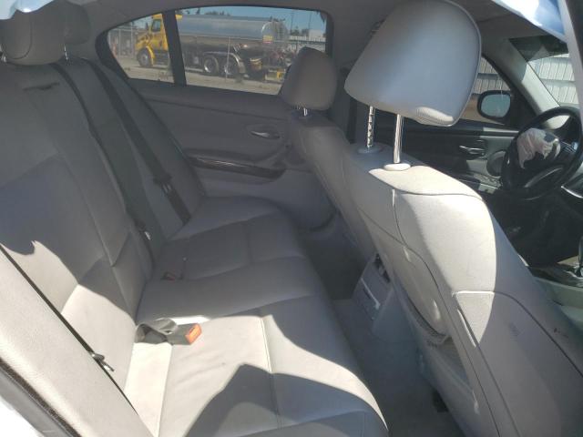 WBAVB73548KY63879 - 2008 BMW 100RS I WHITE photo 10