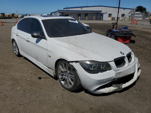 WBAVB73548KY63879 - 2008 BMW 100RS I WHITE photo 4