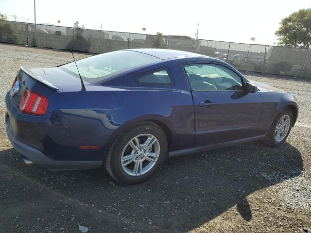 1ZVBP8AM2B5159965 - 2011 FORD MUSTANG BLUE photo 3