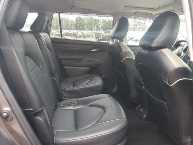 5TDGZRBH0NS225745 - 2022 TOYOTA HIGHLANDER XLE ნაცრისფერი ფოტო 11