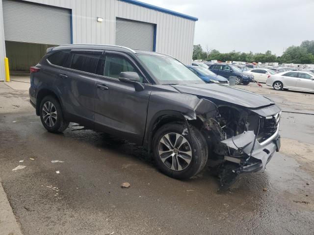5TDGZRBH0NS225745 - 2022 TOYOTA HIGHLANDER XLE ნაცრისფერი ფოტო 4