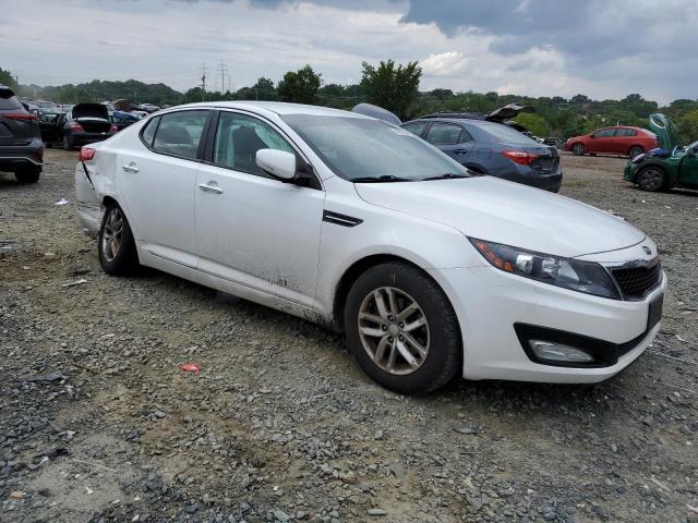 5XXGM4A76CG084589 - 2012 KIA OPTIMA LX WHITE photo 4