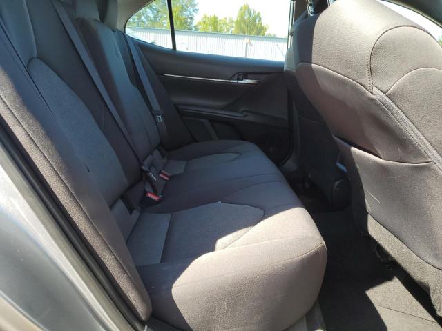 4T1C11AK3NU676566 - 2022 TOYOTA CAMRY LE ვერცხლისფერი ფოტო 10