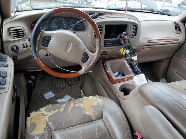 5LMPU28L7WLJ28006 - 1998 LINCOLN NAVIGATOR შავი ფოტო 8