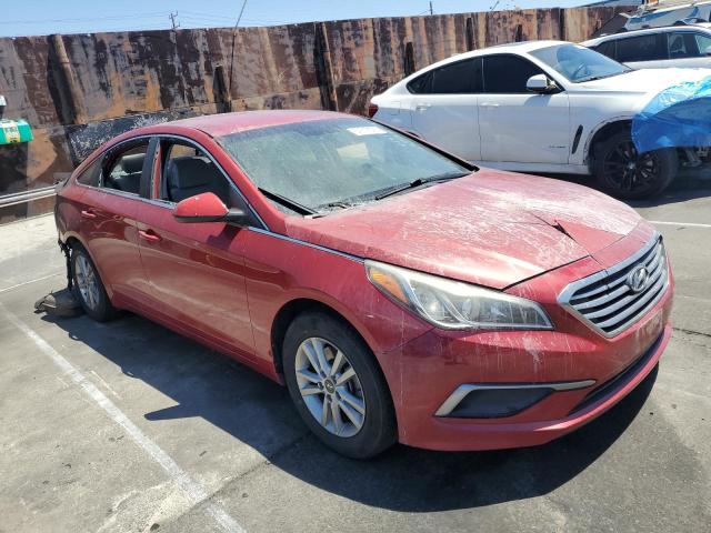 5NPE24AF2HH503635 - 2017 HYUNDAI SONATA SE RED photo 4