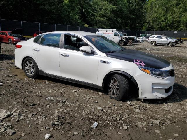 KNAGT4L3XG5076936 - 2016 KIA OPTIMA LX WHITE photo 4