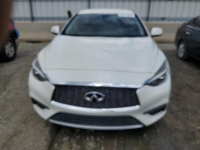 SJKCH5CP4JA045950 - 2018 INFINITI QX30 BASE Սպիտակ լուսանկար 5