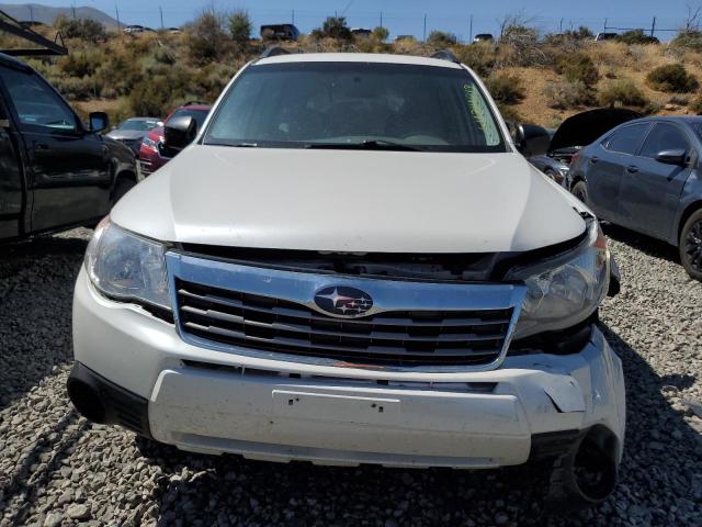 JF2SH6BC5AH900344 - 2010 SUBARU FORESTER XS Blanc photo 5