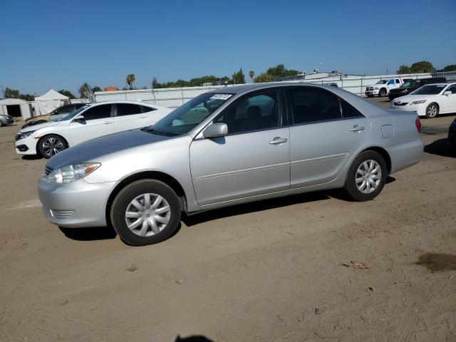 4T1BE32K25U013693 - 2005 TOYOTA CAMRY LE GRAY photo 1