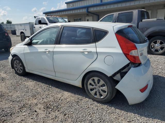 KMHCT5AE6FU216864 - 2015 HYUNDAI ACCENT GS თეთრი ფოტო 2