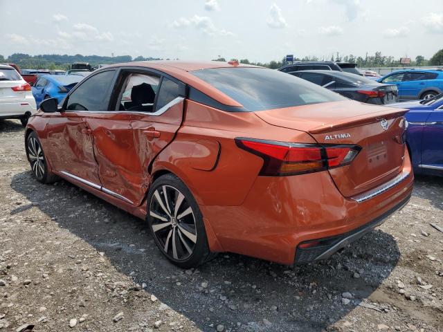 1N4AL4CV3MN327811 - 2021 NISSAN ALTIMA SR ORANGE photo 2