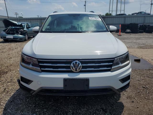 3VV2B7AX0LM180171 - 2020 VOLKSWAGEN TIGUAN SE أبيض صورة 5