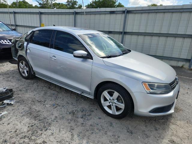 3VWLL7AJ9DM402443 - 2013 VOLKSWAGEN JETTA TDI Արծաթագույն լուսանկար 4