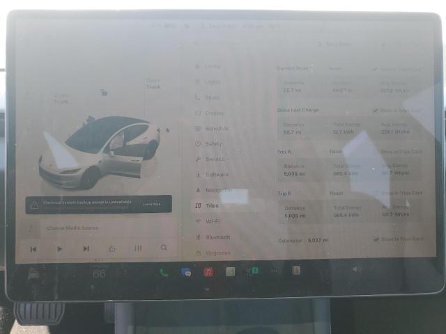 5YJ3E1EA4SF020679 - 2025 TESLA MODEL 3 WHITE photo 9