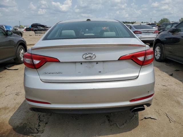 5NPE24AF3HH446166 - 2017 HYUNDAI SONATA SE SILVER photo 6