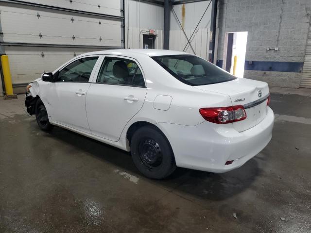 2T1BU4EE1DC945477 - 2013 TOYOTA COROLLA BASE თეთრი ფოტო 2