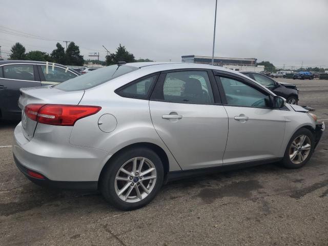 1FADP3F26GL320803 - 2016 FORD FOCUS SE SILVER photo 3