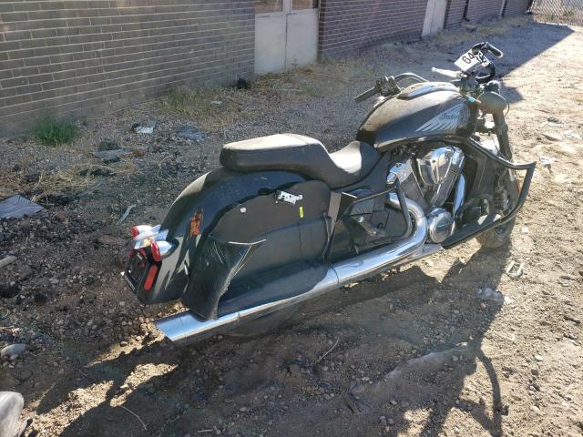 56KLCBRR1N3412915 - 2022 INDIAN MOTORCYCLE CO. CHALLENGER BLACK photo 4