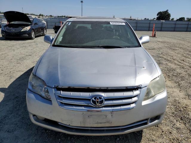 4T1BK36B35U003323 - 2005 TOYOTA AVALON XL SILVER photo 5