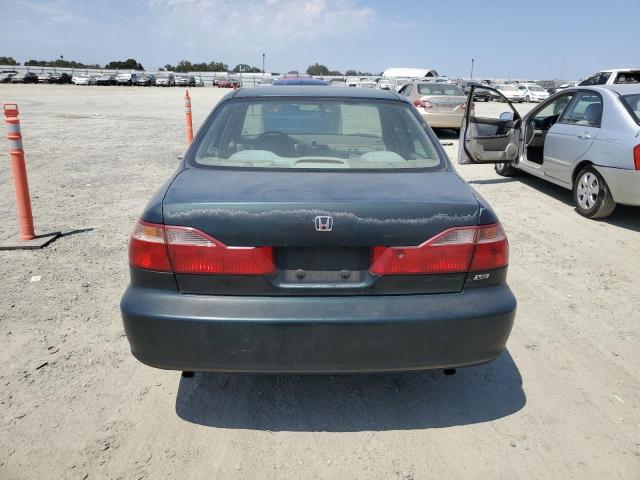 1HGCG1642YA077064 - 2000 HONDA ACCORD LX GREEN photo 6