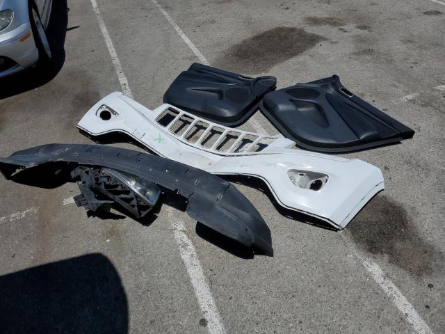 1C4RJEAG2GC501025 - 2016 JEEP GRAND CHEROKEE LAREDO WHITE photo 13