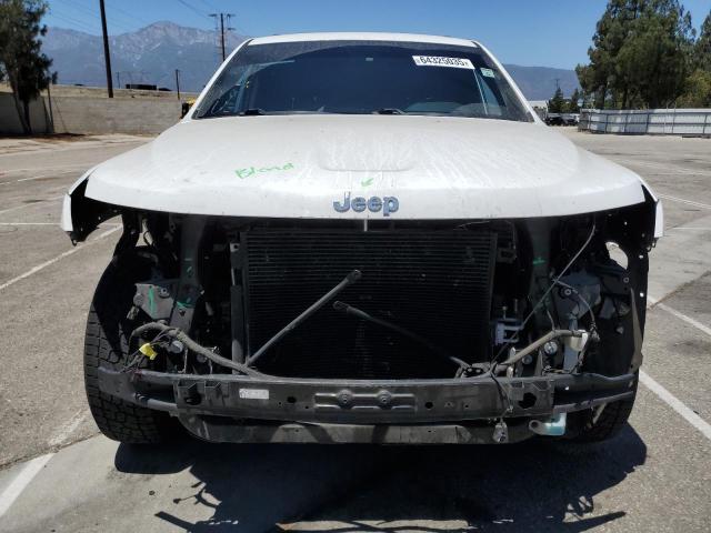 1C4RJEAG2GC501025 - 2016 JEEP GRAND CHEROKEE LAREDO WHITE photo 5