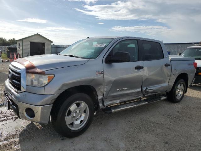 5TFDW5F13DX316759 - 2013 TOYOTA TUNDRA CREWMAX SR5 SILVER photo 1