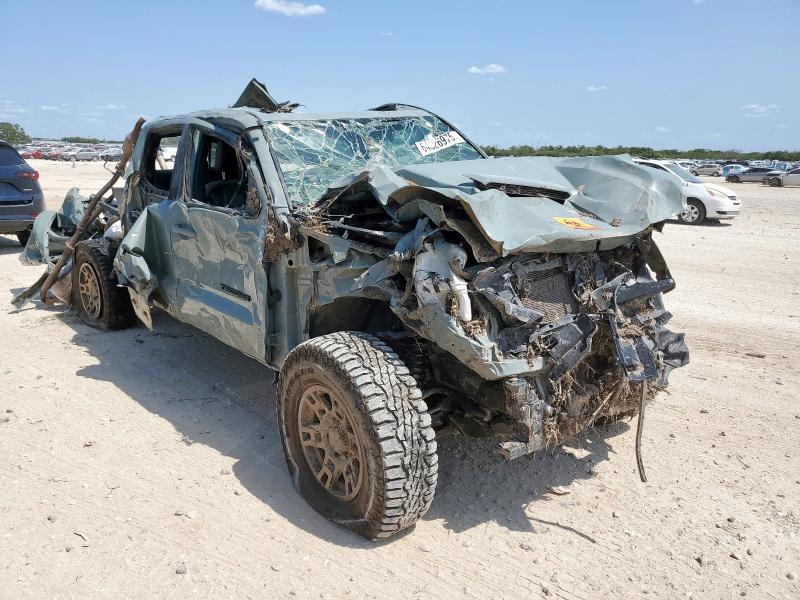 3TMDZ5BN4NM129814 - 2022 TOYOTA TACOMA DOUBLE CAB GRAY photo 4