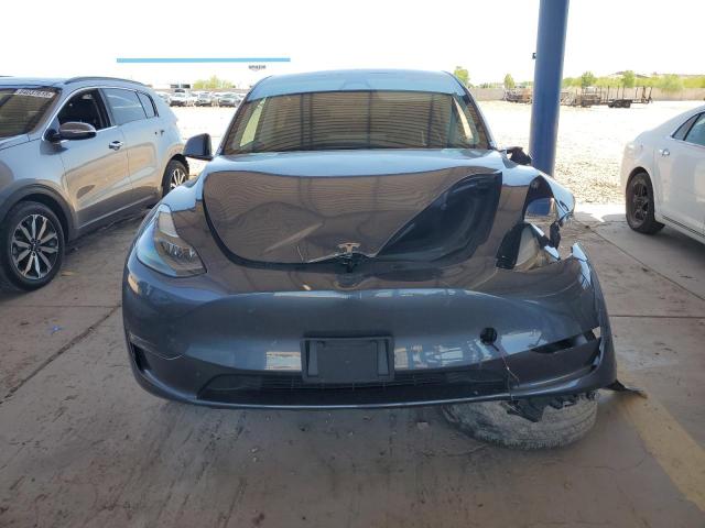 7SAYGAEE7PF898393 - 2023 TESLA MODEL Y Grau Foto 5