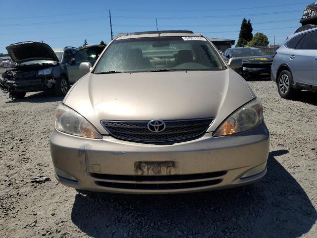 JTDBF30K420017591 - 2002 TOYOTA CAMRY LE 金色 照片 5