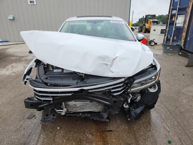 1VWBA7A32JC017094 - 2018 VOLKSWAGEN PASSAT SE Սպիտակ լուսանկար 5