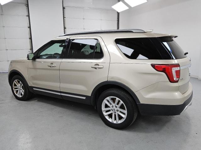 1FM5K8D84HGC02384 - 2017 FORD EXPLORER XLT თაფლისფერი ფოტო 2