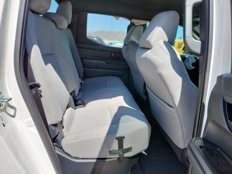 3TMLB5JNXRM034522 - 2024 TOYOTA TACOMA DOUBLE CAB WHITE photo 10