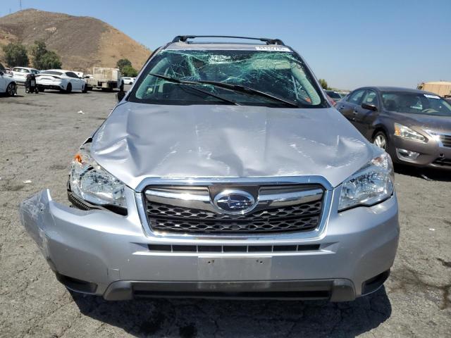 JF2SJADC0GH475452 - 2016 SUBARU FORESTER 2.5I PREMIUM SILVER photo 5